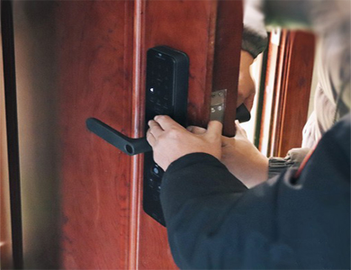 洛阳24小时上门开锁公司
